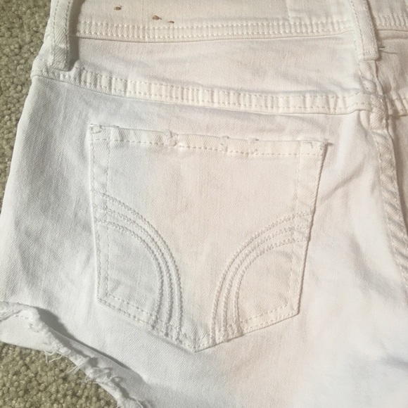 COPY - HOLLISTER LOW RISE DENIM SHORT SHORT SZ 3 or SZ 26 Y2K! - Picture 4 of 10